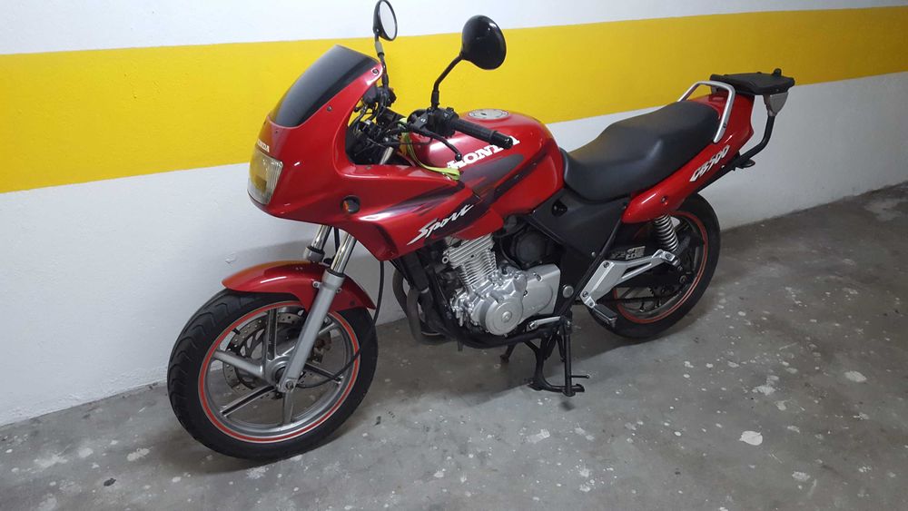Honda CB500 Sport