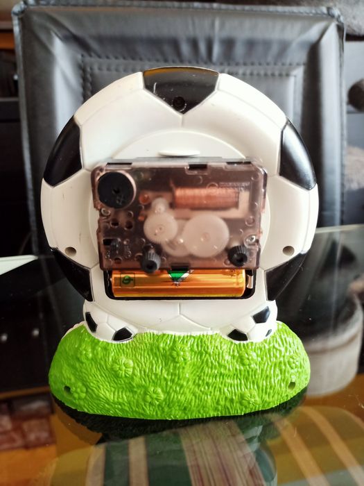 Relógio com despertador bola. Quarto cozinha apartamento vivenda carro