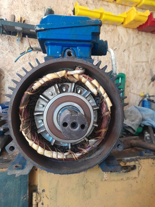 продам электро двигатель 5.5квт.960 об.