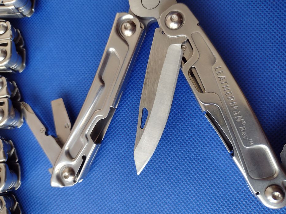 Мультитул Leatherman Rev