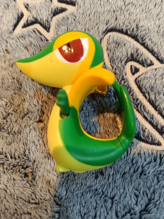 Pokémon Snivy Happy Meal McDonald's