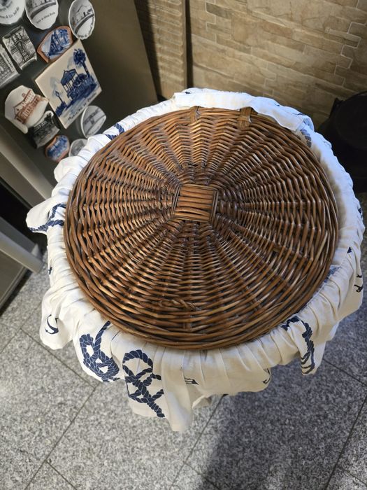 Cesto em verga como novo