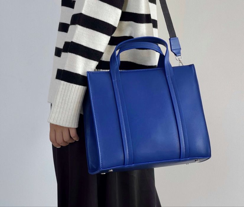 Сумка синього кольору