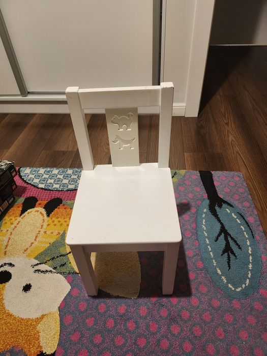 Krzesełko dla małego dziecka