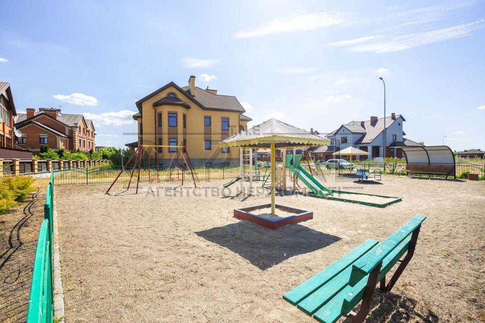 Продаж будинку , Троєщина, Деснянський р-н, КМ закритого типу