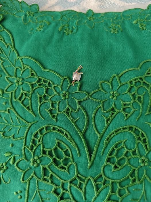 Blusa Bordado da Madeira Autêntica - Verde Esmeralda - Nova c/ Selo de Autenticidade IVBAM