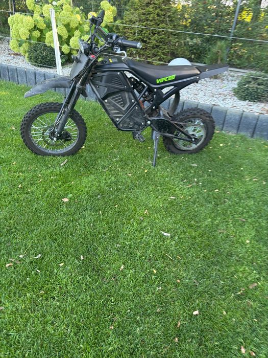 Cross Vipcoo H3 pojazd elektryczny