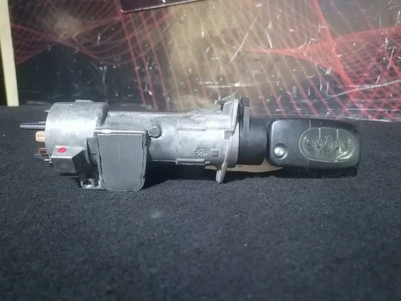 Canhão De Ignição Com Chave Audi A6 (4B2, C5)