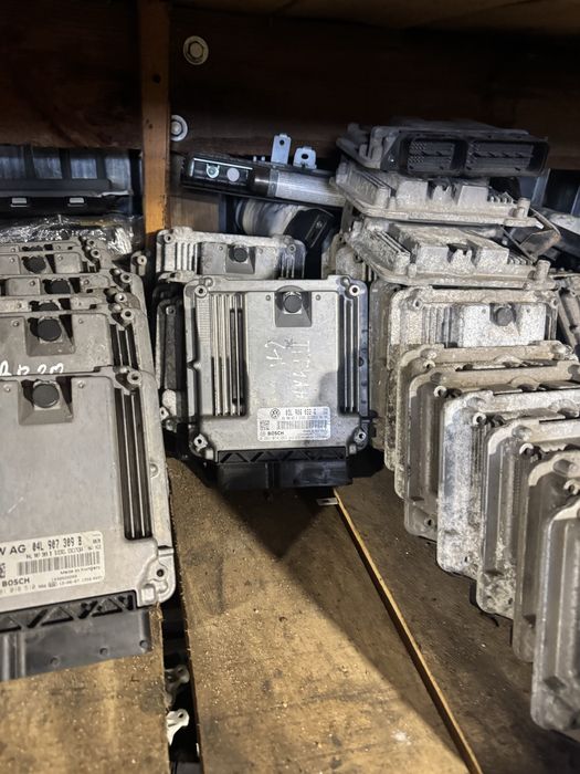 Блок керування двигуном ЕБУ VAG Volkswagen Skoda Audi 2000-2024