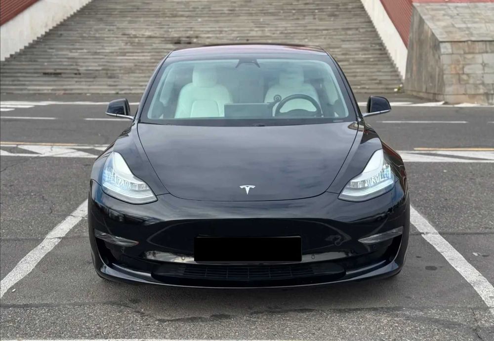 Tesla Model 3 Dual Motor Long Range 2019