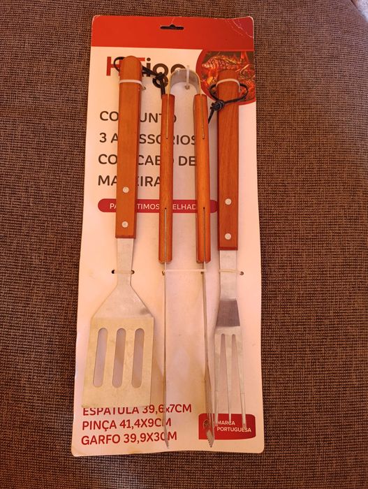 Conjunto de 3 Peças com Cabo Madeira