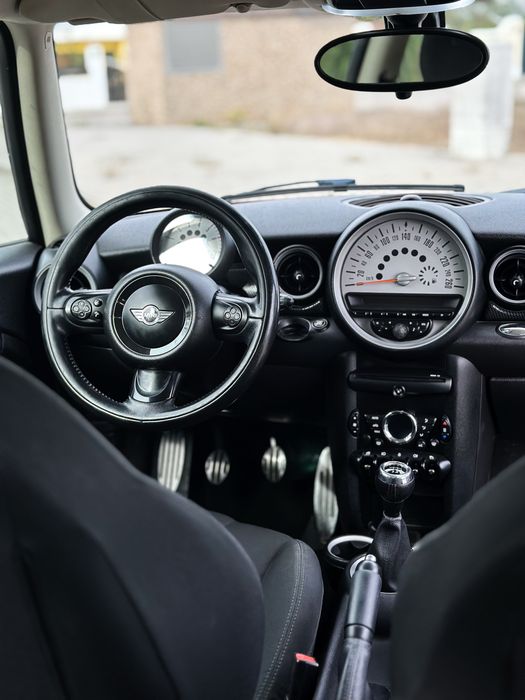 Mini Cooper SD 2.0 143cv 3 Portas