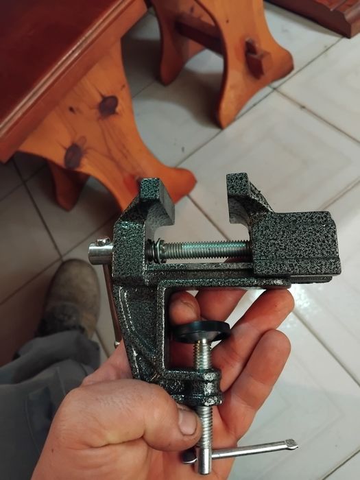 Torno pequeno manual