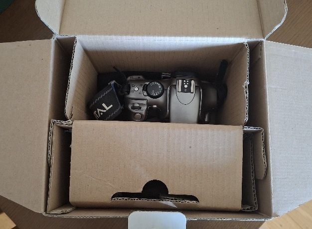 Canon 300D – Só Corpo | Em Caixa | Extras Incluídos