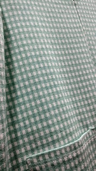 Macacão aos quadradinhos