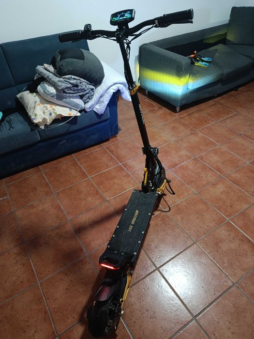 Scooter elétrica 2.400w