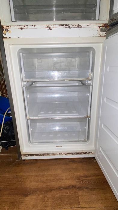 Indesit Холодильник