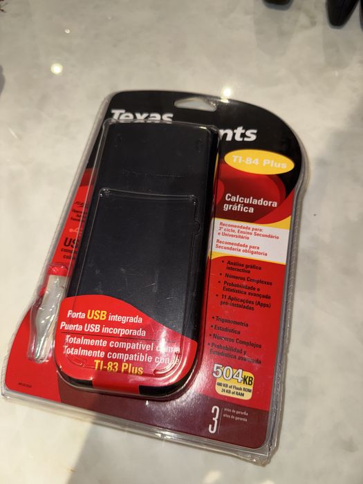 Calculadora Gráfica TEXAS TI-84 Plus