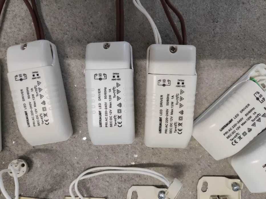Conjunto de 21 transformadores LED e halogéneo