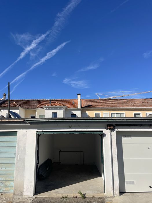Garagem box com cave centro de Aveiro