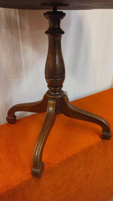 Mesa de apoio estilo Luís xv/xvl