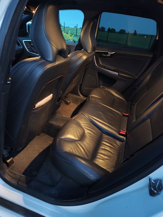 Volvo XC 60 2.4D5 AWD 2014r