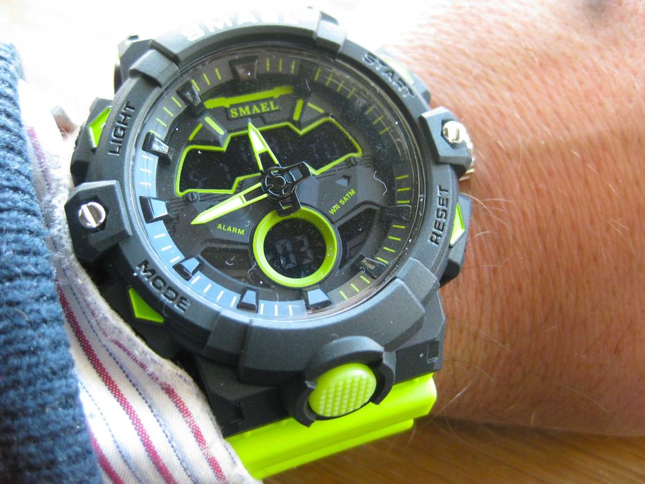 Relógio Pulso Desportivo LED Digital e Impermeável NOVO