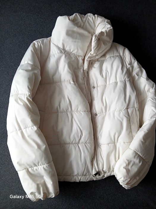 Kurtka zimowa stradivarius S