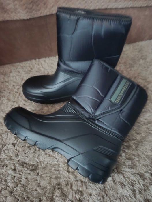 Розпродаж. Чоботи чоловічі,не промокають 44р-28.5 см