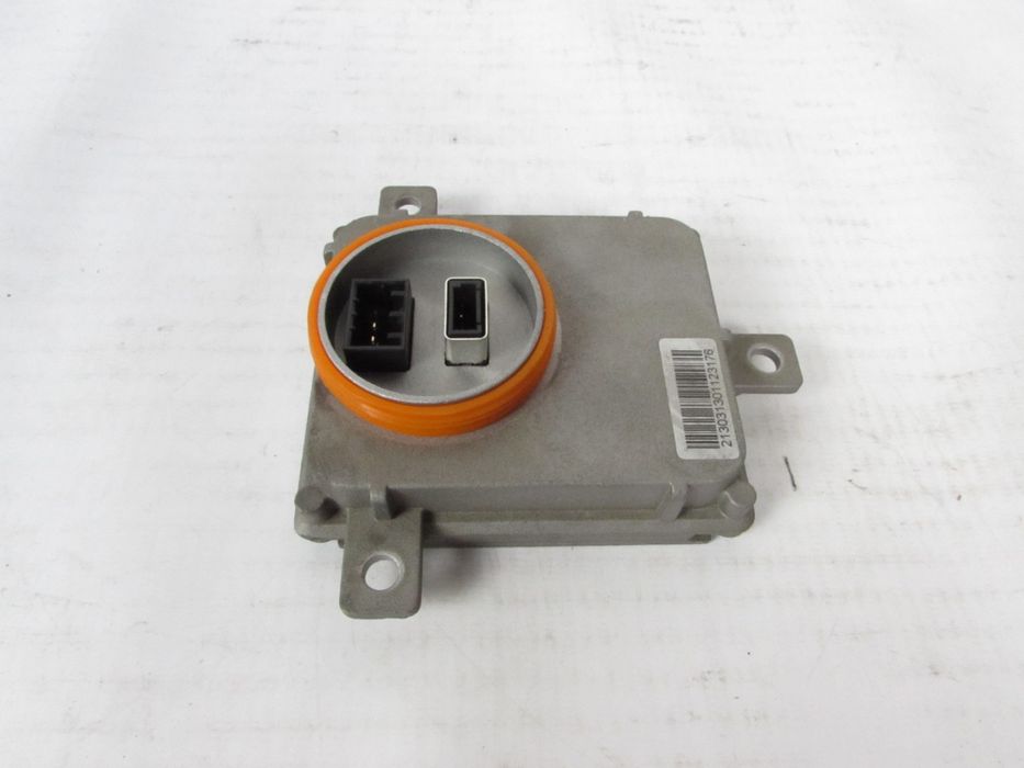 Centralina / Balastro Farol Xenon Audi A3 Ref: 8K0945597B