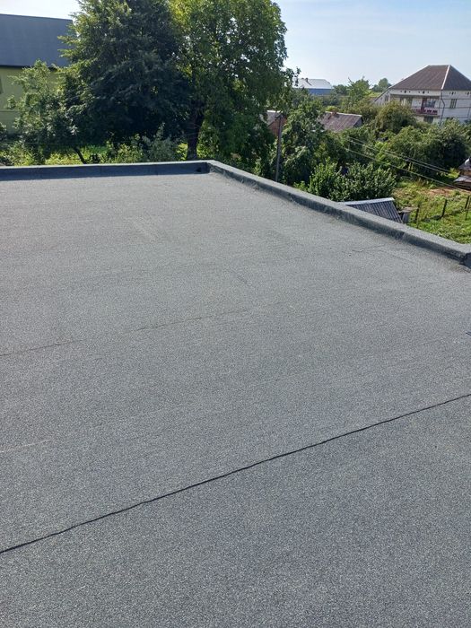 Покрівля дахів євро рубероїдом