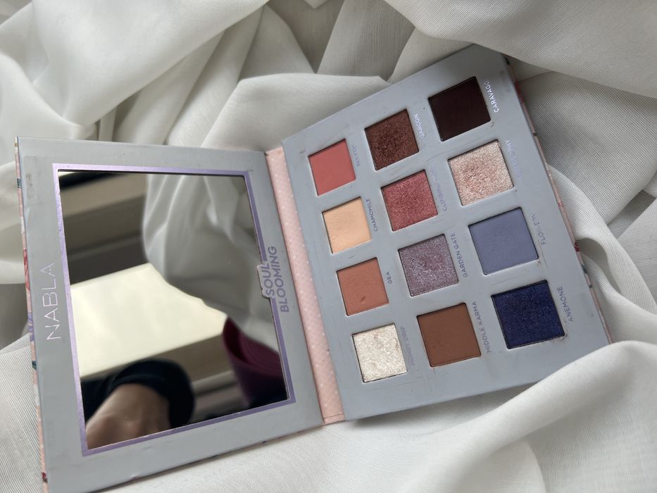 Paleta cieni do makijażu NABLA Soul Blooming Sephora