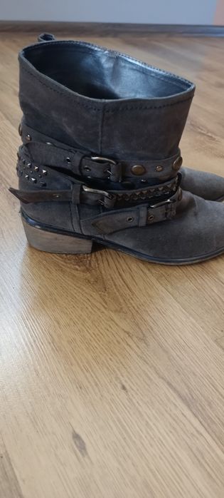 Buty jesienne roz 39