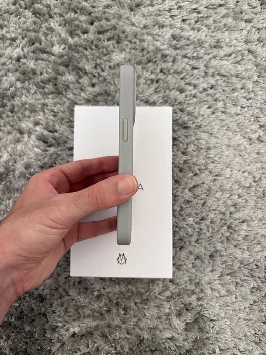 Capa Rimowa cinzenta (iPhone 15 Pro)