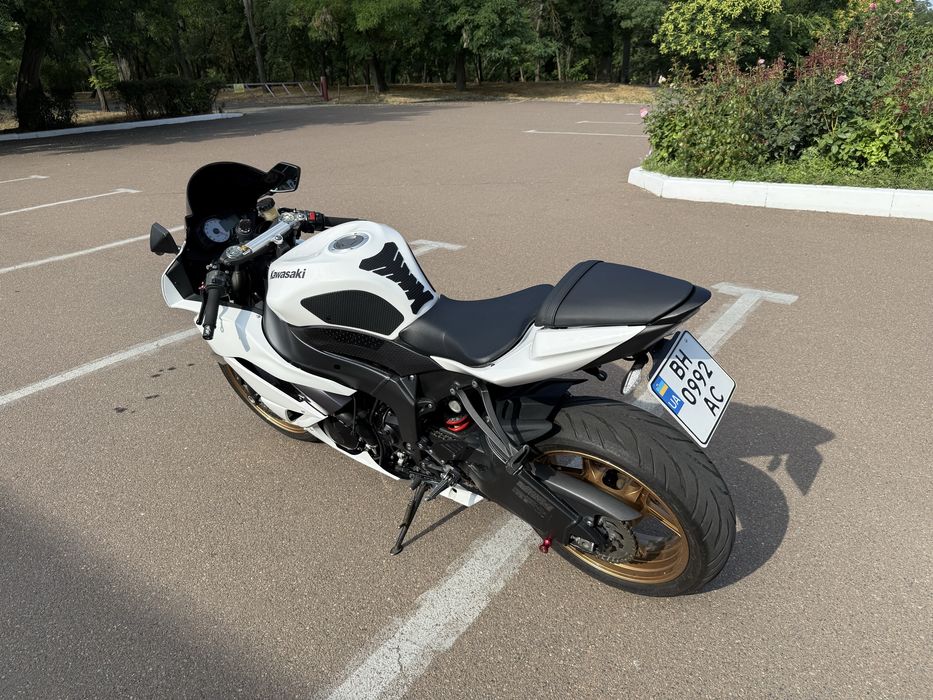 Продам kawasaki ninja zx6r 2012