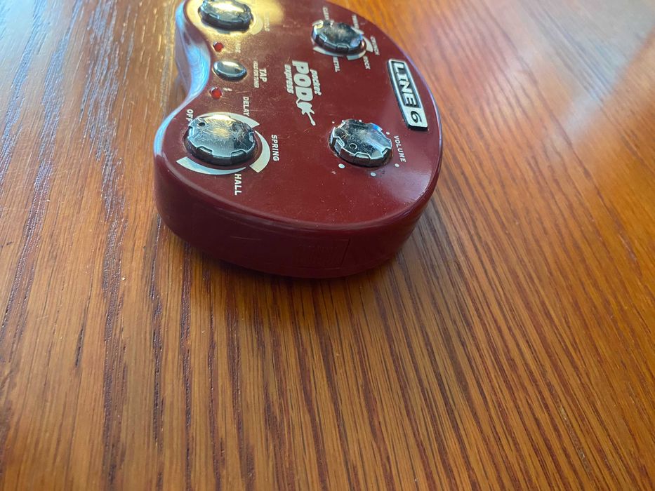 Line 6 Pocket POD Express — Processador portátil para guitarra