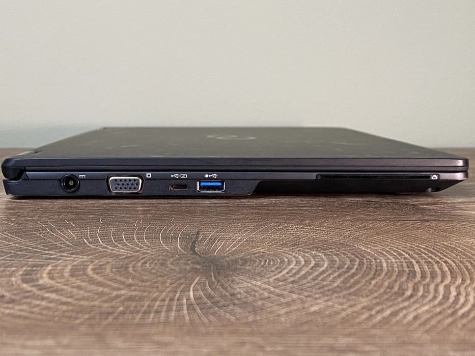 Fujitsu Lifebook U747