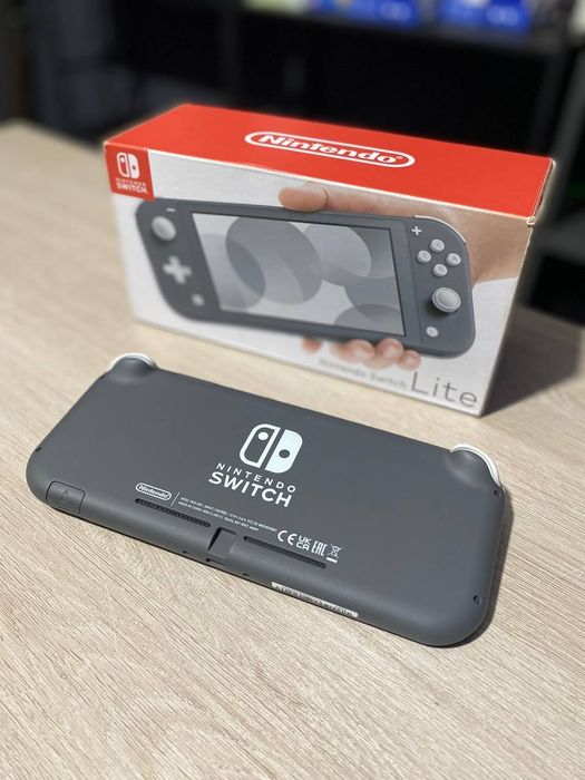 Nintendo switch lite портативна консоль