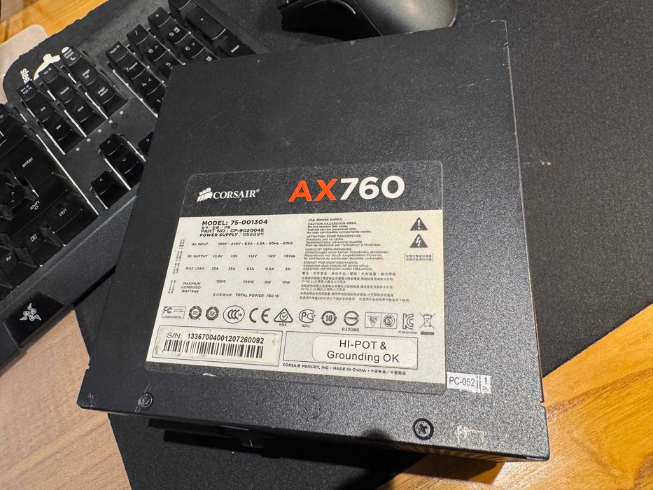 Fonte de Alimentação Corsair AX760 – 760W (Usada)