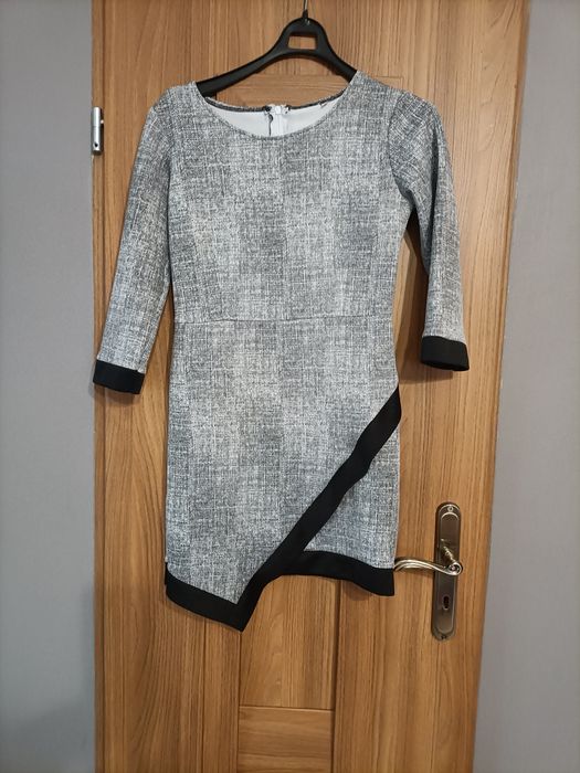 Sukienka asymetryczna