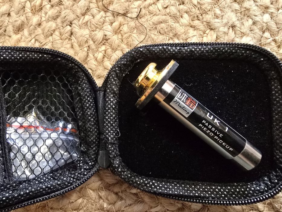 Violão Washburn Rover RO10 Travel Acoustic, excelente custo.