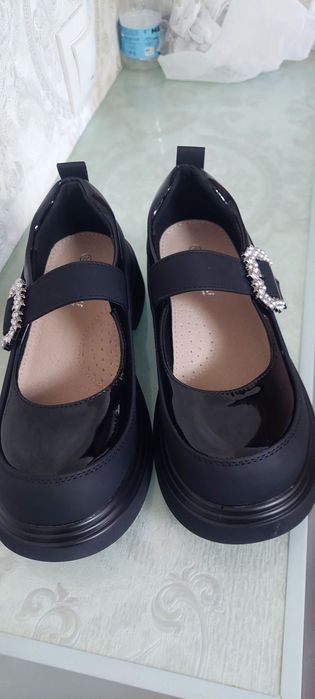 Туфлі на дівчинку 37р 1000