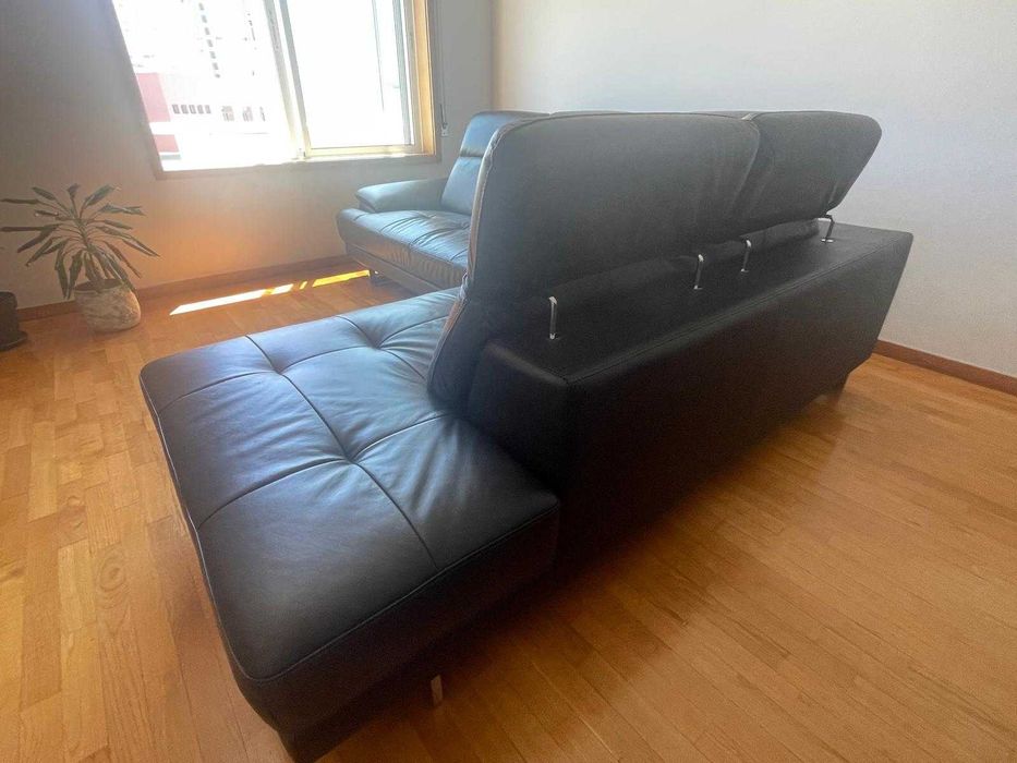 Sofá de canto em pele