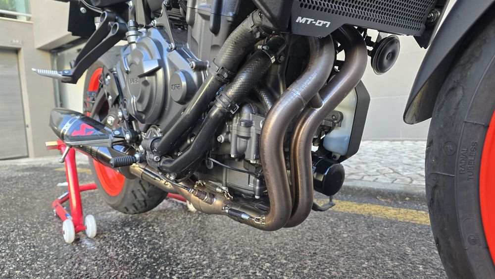 Yamaha MT-07 55kw apenas 2100km