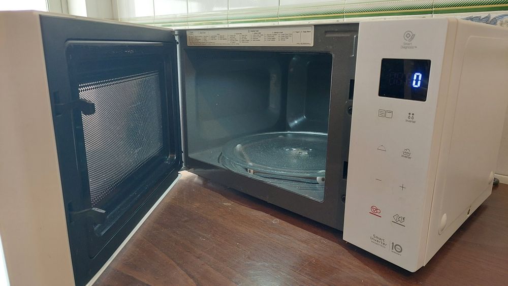Micro-ondas / Grill LG NeoChef - como novo!