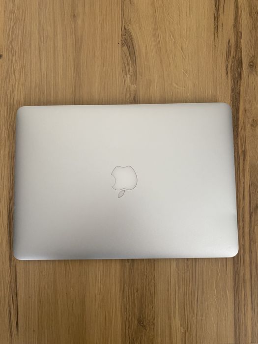 Sprzedam MacBook Air i5