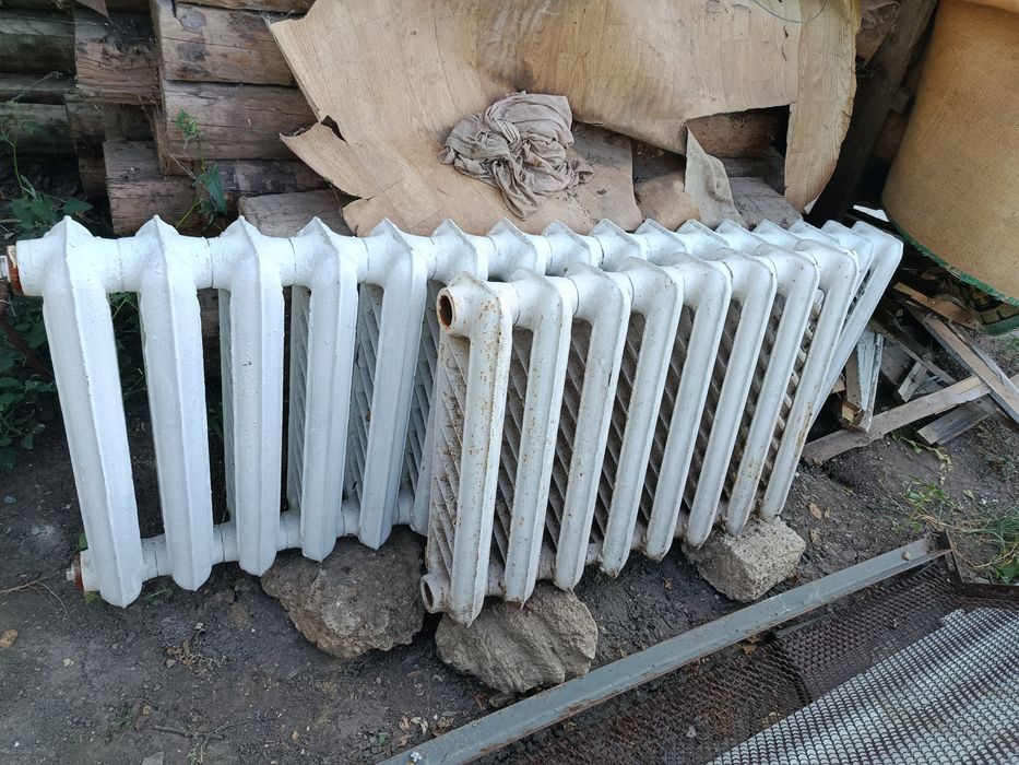 Батарея опалення чугун (чавун)
