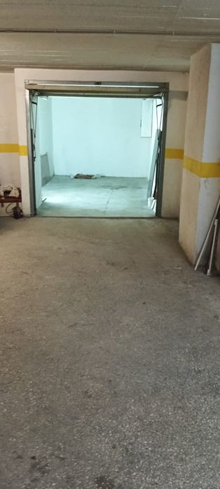 Vendo garagem box com 15 metros quadrados