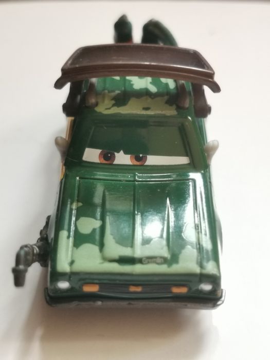 Hotwheels Disney Pixar Cars 2 Stefan Gremsky Oil Rig Getaway: 1