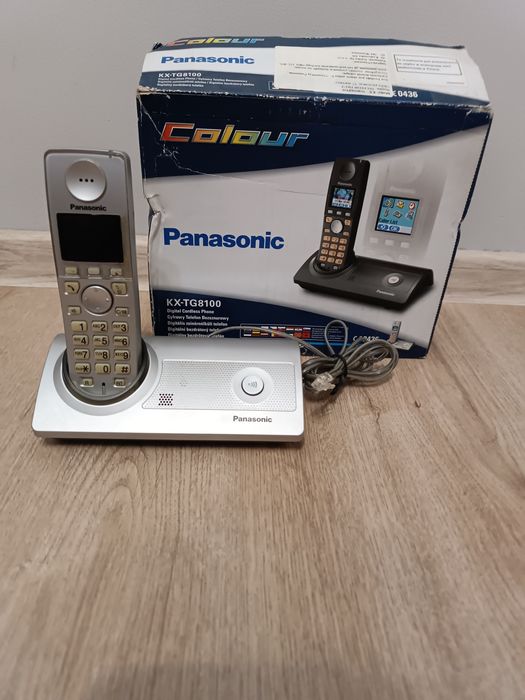 Telefon stacjonarny Panasonic KX-TG8100